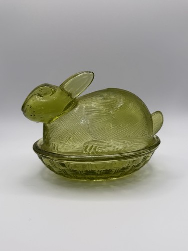 Smith glass bunny rabbit - rabbit, on